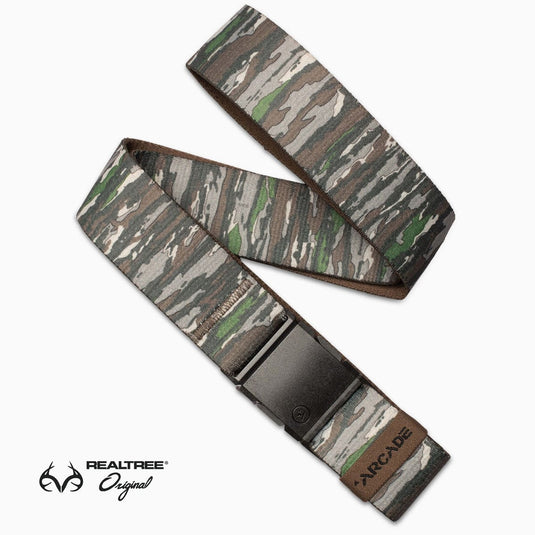 Camouflage belt with a black buckle on a white background, featuring the Realtree logo.