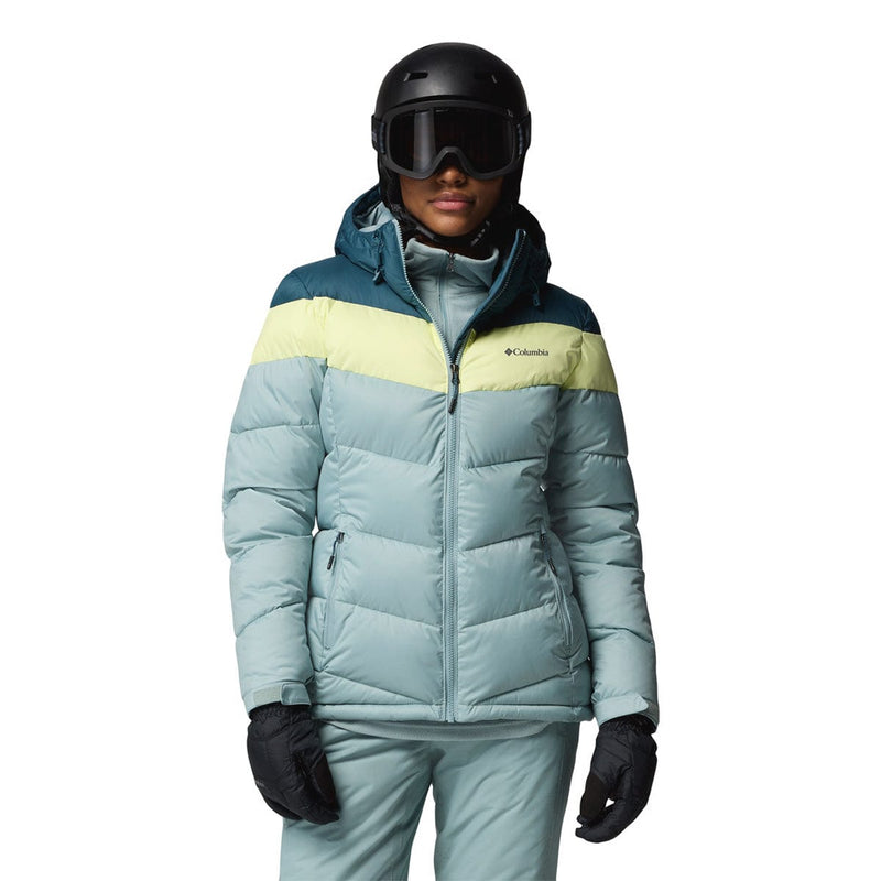 Load image into Gallery viewer, Person wearing a Columbia ski jacket, pants, helmet, and goggles on a white background
