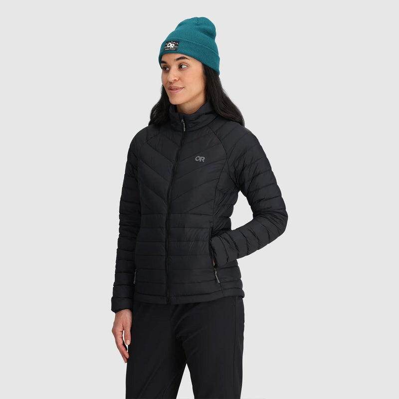 Load image into Gallery viewer, Person wearing a black jacket with a brand logo on a light gray background
