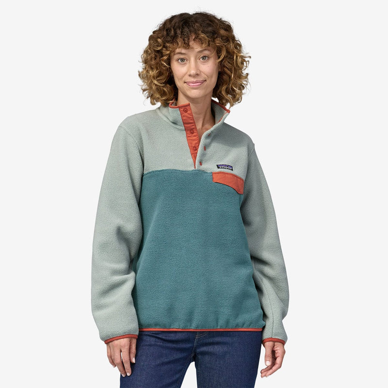 Load image into Gallery viewer, Patagonia Women&#39;s Lightweight Synch Snap-T Pull-Over
