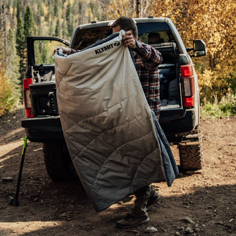 Load image into Gallery viewer, Horizon Overland Blanket - Grey by Klymit

