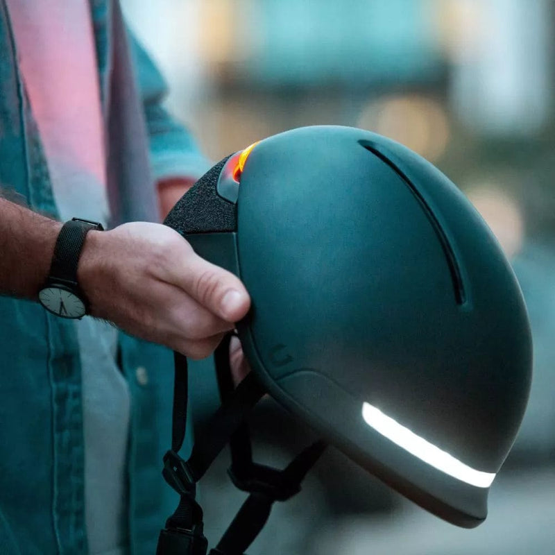 Load image into Gallery viewer, Faro Smart Helmet by UNIT 1
